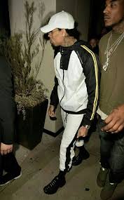 Headed To Catch Restaurant In Los Angeles Ca Feb 9 2017 Chris Brown Outfits Breezy Chris Brown Chris Brown Style