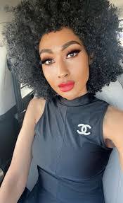 Ebony Lynn's Instagram, Twitter & Facebook