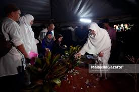 Sana alishahbano ali, ~78ibrahim ali, ~41. Allahyarham Muhammad Ali Selamat Dikebumikan