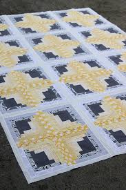 Off center log cabin quilt pattern. Rectangle Log Cabin Quilt Tutorial Bonjour Quilts