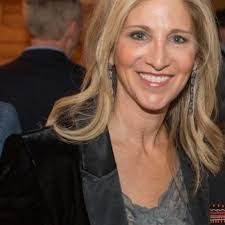 Jaclyn Sherman's Instagram, Twitter & Facebook