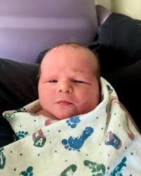 Lewis Cooley Van Weems • Dec 13 7:59a • 7 lbs 15 oz • 19in