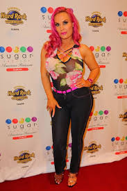 That works out to around $6. Nicole Coco Austin Hawtcelebs