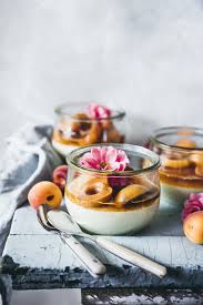 Sommer Dessert Im Glas Einfache Vanille Creme Mit Aprikosenkompott Tinastausendschon Rezept In 2020 Aprikosenkompott Sommer Dessert Dessert Im Glas