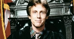 Night Court' judge Harry Anderson mourned by comics, co-stars