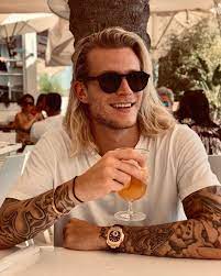 Loris Karius Wiki Biographie Age Taille Mariage Contact Informations Coiffure Garcon Coiffure Homme Court Homme Blond