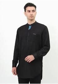 Untuk baju polos lengan panjangnya, ada satu produk yang layak untuk kamu beli, yaitu cardinal casual reguler kemeja koko. Jual Nextup Baju Koko Kurta Nextup Lengan Panjang 1266 Hitam Original Zalora Indonesia