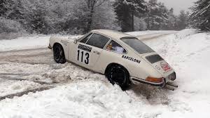 Adriana karembeu en renault zoé. Video Rallye Monte Carlo Historique 2019 Www Rallye Magazin De