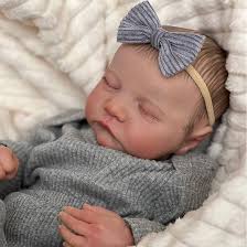 Amazon.com: FOCKOF 逼真重生嬰兒娃娃- 18 英吋(約30.8 公分)現實生活中的娃娃女孩栩栩如生的嬰兒娃娃,附配件,適合3  歲以上(灰色) : 玩具和遊戲