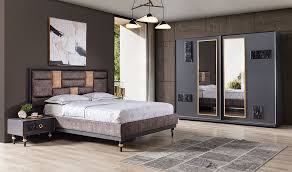 Balat Bazali Yatak Odasi In 2020 Bed Furniture Design Bedroom Design Bed Design