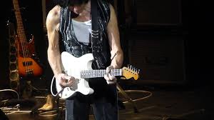 Jeff Beck Cause We Ended As Lovers Live Paris 2014 The Original Recorded By Jeff Back In 1974 Incredible Jeff Beck Beck The Incredibles