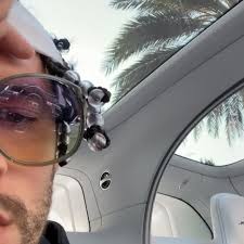 Bad bunny vs anuel doble aaa. Se Copio De Bad Bunny Anuel Aa Muestra Su Nuevo Auto Valorado En Mas De 2 Millones De Dolares Meganoticias