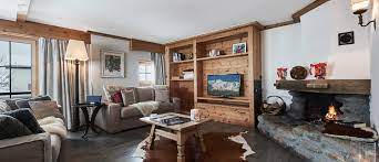 Situated in roedental, this apartment building is 1 mi (1.6 km) from rosenau palace and 1.6 mi (2.7 km) from thuringian forest. Ferienwohnungen In Den Schweizer Bergen Davos Klosters