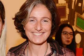 Gallerist's 13-year-old son wins auction bid for sculpture