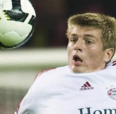 Toni kroos dfb sonder glas em 2016 original signiert look neu bayern real. Bayern Munchen Talent Toni Kroos Verzichtet Auf Artenschutz Welt