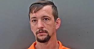 Man arrested after sending threatening texts to officer, police say