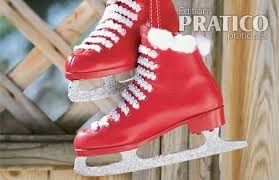Decorer De Vieux Patins A Glace Pour Noel Converse Chuck Taylor High Top Sneaker Converse High Top Sneaker Deco Noel
