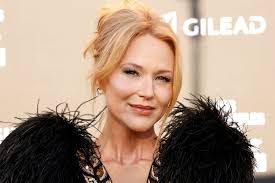 Jewel performs for Robert Kennedy Jr., Cheryl Hines at inauguration ball