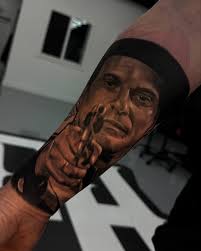 Have you seen Daniele Barresi's carvings?