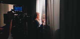 La explotación sexual y laboral que alimenta al porno: “Había 50 hombres  esperándome, estuve a punto de perder el conocimiento, pero nadie me hizo  caso” | Sociedad | EL PAÍS