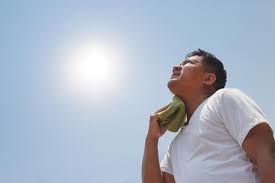 Heat stroke vs. heat exhaustion: Differences and treatment