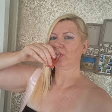 New hair cut new hair colour back to blonde again. What started off as a  bottomless brunch at The distillery which we loved .we carried