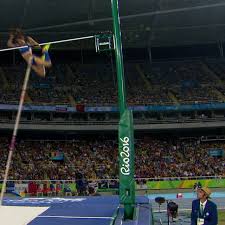 Corrida de 100m, salto em distância, salto em altura, lançamento de peso, lançamento de disco, lançamento de dardo, salto com vara, corrida de 1500m, corrida de 400m e corrida de 110m com barreira. Ouro Para A Grega Stefanidi No Salto Com Vara Feminino