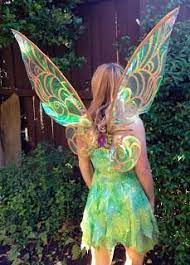 These diy wings are perfect for dress up play, birthday parties, and halloween. Diy Butterfly Or Fairy Wings Diy Halloween Tinkerbell Wings Diy Fairy Wings Fairy Costume