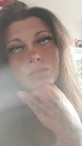 Bianca Farrell's Instagram, Twitter & Facebook