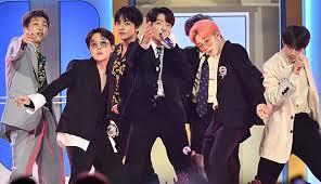 I finally update a video before ending this 2019 uwuu.btw,merry christmas everyone 🎄🎄 i hope every prayer and our wishes will be happen one day,and happy n. Bts Jimin Cries As Band Finishes 2nd Rose Bowl Show Watch Hollywood Life