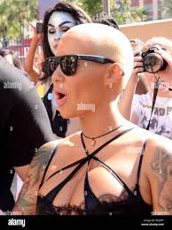 L'Amber Rose aka Amber Levonchuck participe à la Rose d'Ambre à la SlutWalk  Pershing Square le 3 octobre 2015 à Los Angeles, Californie Photo Stock