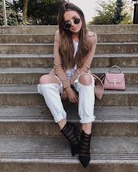 From sustainable options, to emerging designers, and cool, stylish, and innovative, scroll on for the shoe footwear brands for business women below 30 out there! 9 Online Stores To Shop Discount Designer Shoes