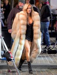 Jennifer lopez spills about usher's cameo, lizzo danced with the flu (spoilers!) in hustlers, j.lo plays ramona, the senior dancer at a new york strip joint who ends up leading. Most Talked About Trailer Hustlers Fur And J Lo How Do These Three Relate We Are Fur