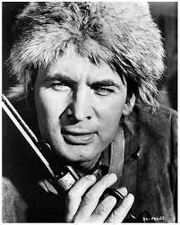 FESS PARKER great 8x10 close still as DAVY CROCKETT -- g924