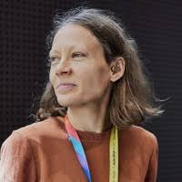 100+ "Strutt" profiles