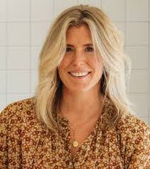 Dulce Ferrera's Instagram, Twitter & Facebook