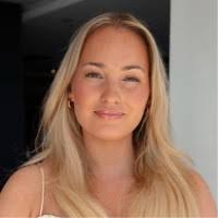 40+ profiler som matchar ”Siri”