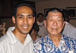 Honolulu Star-Bulletin Features Column