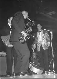 Elvis Presley Saxophone Boots Randolph 25 Mart 1961 Honolulu Hi Bloch Arena U S S Elvis In Concert Elvis Presley Elvis Presley Photos