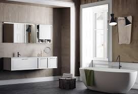 Un ambiente bagno personale, esclusivo, un arredamento bagno che diventa espressione del proprio bisogno di sentirsi a casa, la naturalezza di mobili arredo bagno studiati attorno al proprio sè. Puntotre Spazio Alle Idee Nell Arredo Bagno Arredosalaria