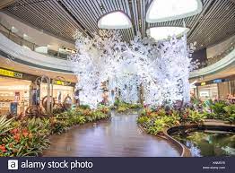 Dan aku acungin jempol buang singapura yang patut kita tiru mengenai masalah kebersihan. Singapur Changi Airport Terminal 4 Neu Offnen Stockfotografie Alamy