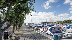 Stenungsund is a locality and the seat of stenungsund municipality, västra götaland county, sweden with 9,987 inhabitants in 2010. Upplev Stenungsund