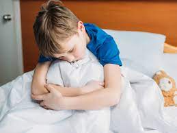 La principal diferencia entre la tristeza y la depresión es que la tristeza es una emoción completamente normal y la depresión es un trastorno que puede llegar a ser muy grave. Como Expresan La Tristeza Los Ninos Y Como Entenderles