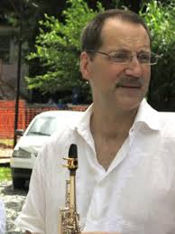 Neil Leonard's Instagram, Twitter & Facebook