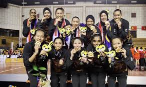Malaysia layak ke kejohanan bola jaring dunia pada edisi 2011 di singapura , menamatkan di kedudukan keenam belas. Gambar Bola Jaring