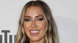 4.15 tcw celebrity replica kaitlyn bristowe's ring. Diamond Expert Reveals How Much Kaitlyn Bristowe S Engagement Ring Cost Exclusive