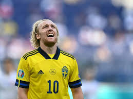 Он играет на позиции левый вингер. Schweden Slowakei 1 0 Forsberg Trifft Alte Schweden Nehmen Kurs Aufs Achtelfinale