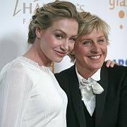 Ellen degeneres is ending her talk show after 19 seasons, more than 3,000 episodes and a flurry of toxic workplace allegations. Frauenliebe Ellen Degeneres Und Portia De Rossi Wollen Heiraten Der Spiegel