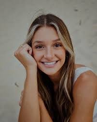 Monique Bryson's Instagram, Twitter & Facebook