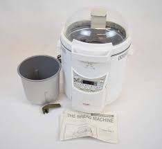 When adding the yeast last, make a small well with your finger to place the yeast. Small Appliances Welbilt The Original Bread Machine With Dome Glass Lid Model Abm 100 3 Kitchen Dining Charitybox Io